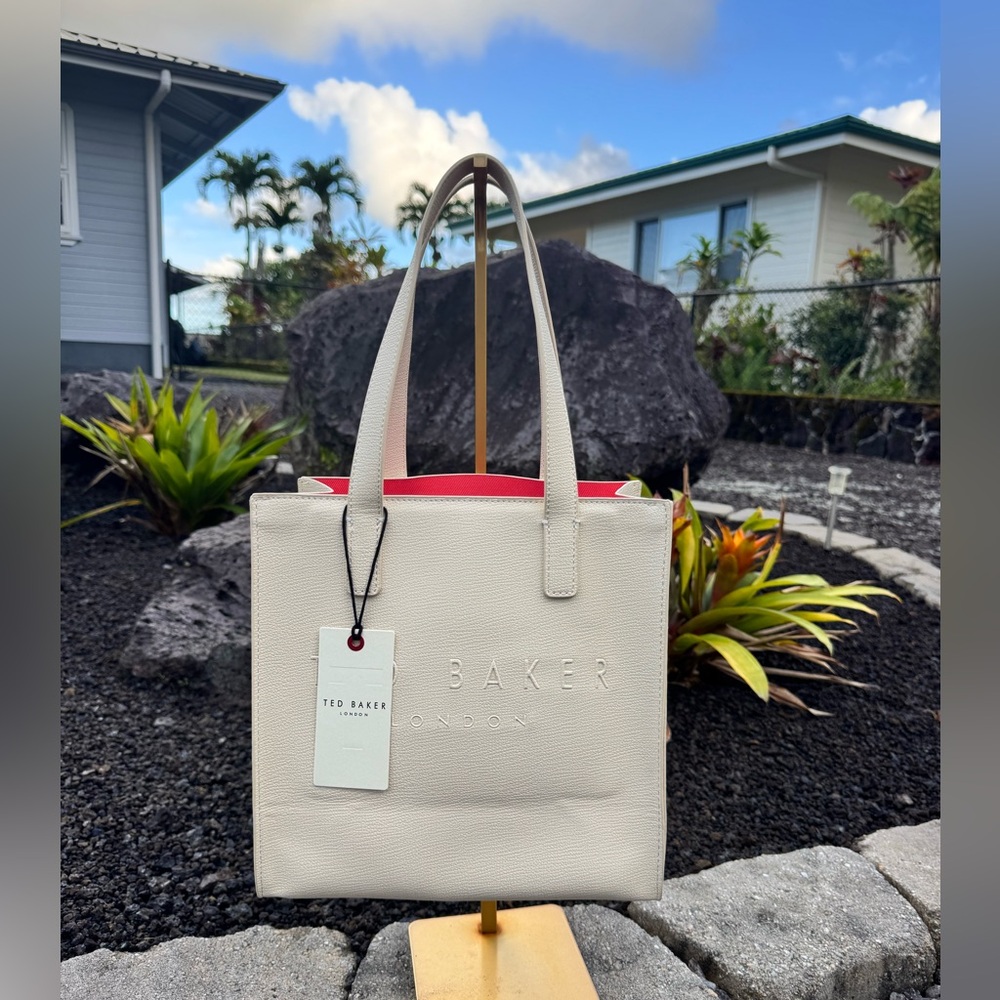 Ted Baker London NWT “The Icon” Tote Bag Ivory/Cream with Coral Interior - Picture 3 of 13
